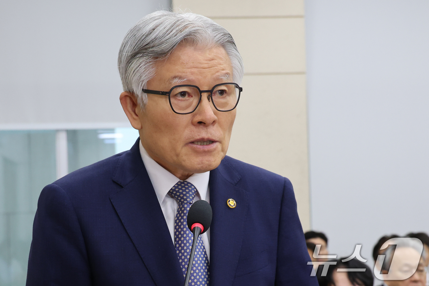 (서울=뉴스1) 황기선 기자 = 최동석 인사혁신처장이 1일 오전 서울 여의도 국회에서 열린 행정안전위원회 전체회의에서 인사말을 하고 있다.  2026.9.1/뉴스1