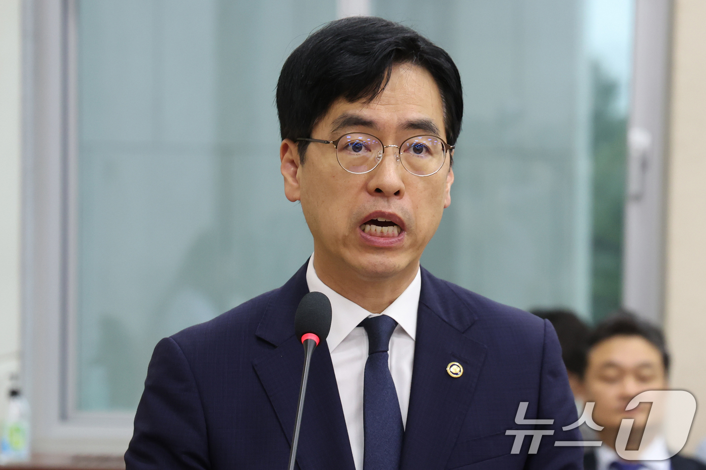 (서울=뉴스1) 황기선 기자 = 김민재 행정안전부 차관이 1일 오전 서울 여의도 국회에서 열린 행정안전위원회 전체회의에서 인사말을 하고 있다.  2026.9.1/뉴스1