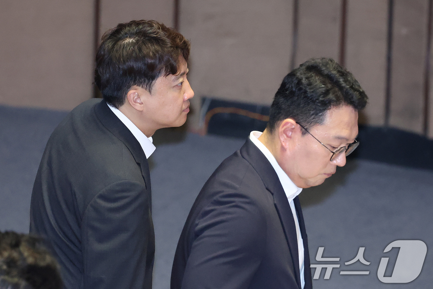 (서울=뉴스1) 신웅수 기자 = 이준석 전 개혁신당 대표와 천하람 원내대표가 1일 서울 여의도 국회에서 열린 제439회국회(정기회) 개회식에 자리하고 있다. 2026.9.1/뉴스1 …