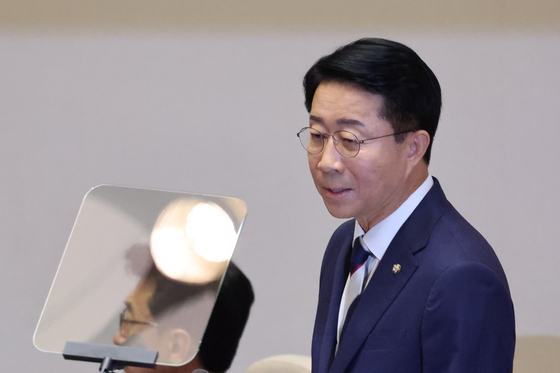 개회사하는 조정식 국회의장