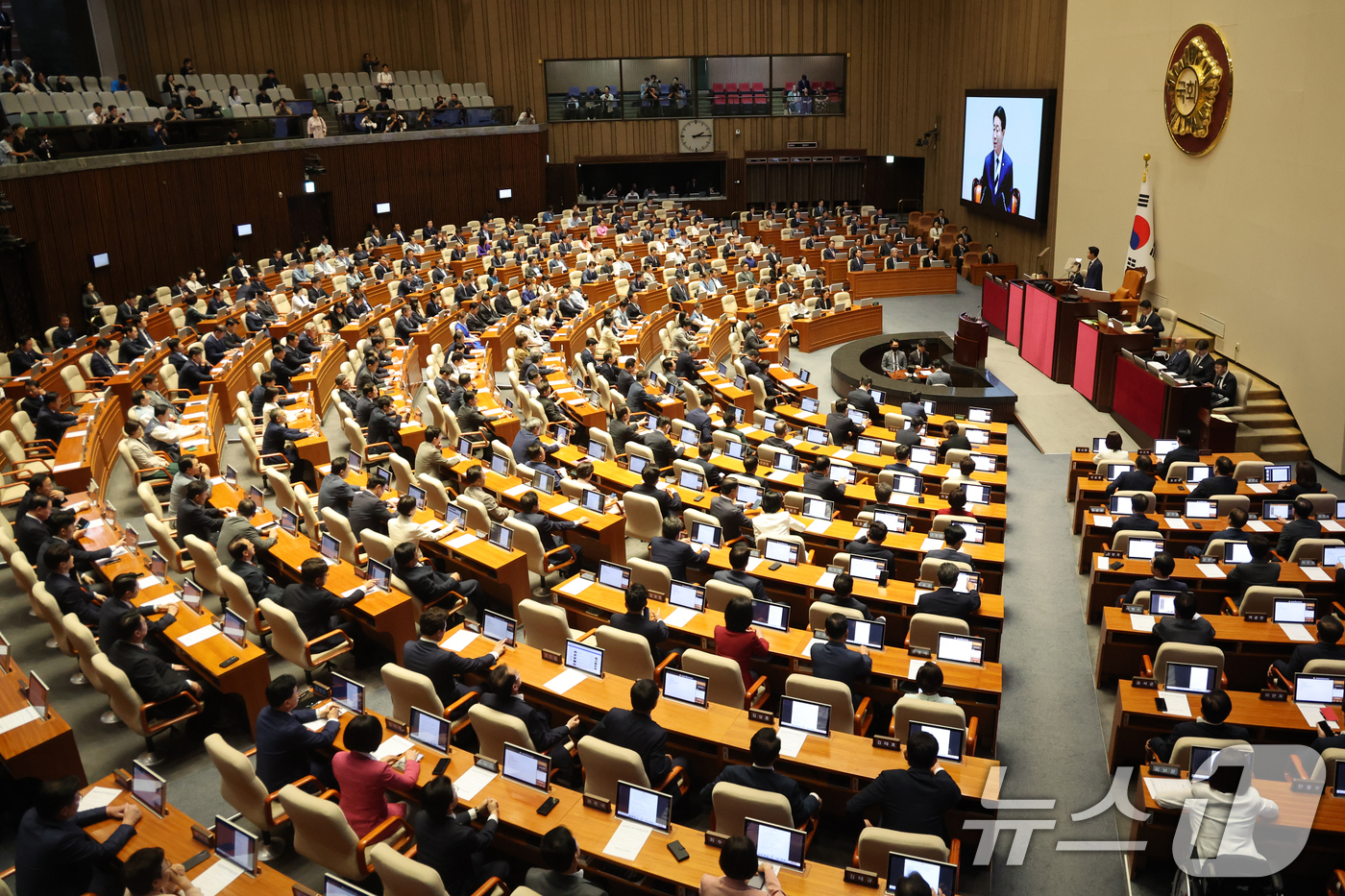 (서울=뉴스1) 황기선 기자 = 조정식 국회의장이 1일 서울 여의도 국회에서 열린 제439회국회(정기회) 개회식에서 개회사를 하고 있다. 2026.9.1/뉴스1