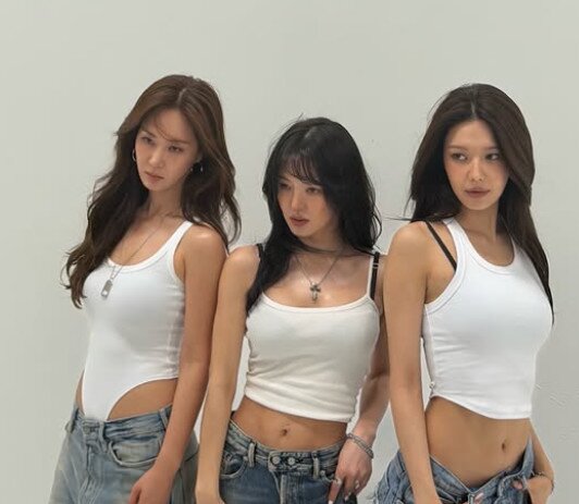 본문 이미지 - 유리(왼쪽부터), 효연, 수영/인스타그램 캡처