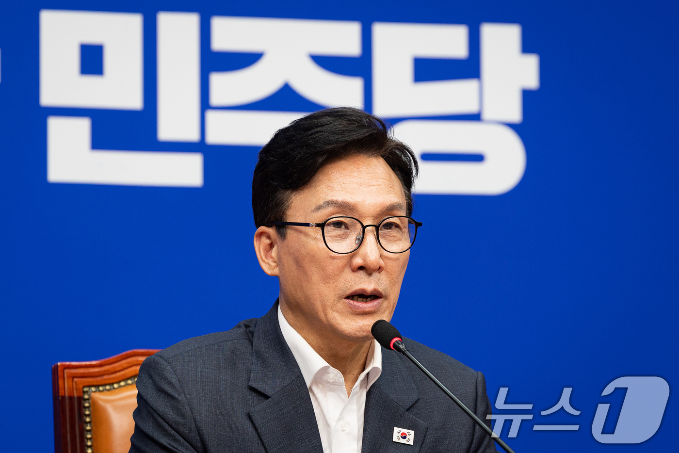 (서울=뉴스1) 유승관 기자 = 김민석 더불어민주당 대표가 1일 서울 여의도 국회에서 열린 경찰개혁추진단 1차 회의에서 발언하고 있다. 2026.9.1/뉴스1