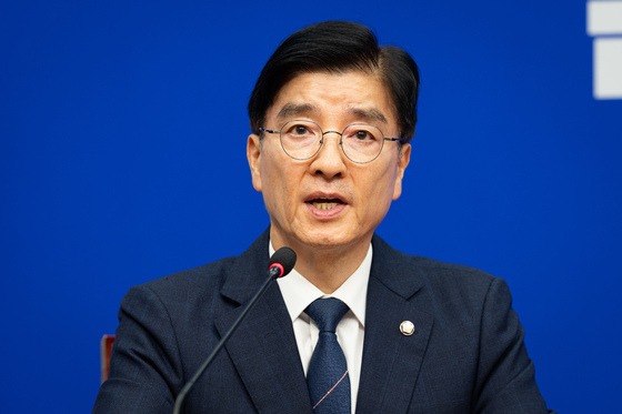 발언하는 이해식 민주당 경찰개혁추진단 공동단장