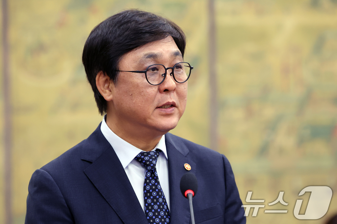 (서울=뉴스1) 황기선 기자 = 최휘영 문화체육관광부 장관이 1일 오후 서울 여의도 국회에서 열린 문화체육관광위원회 전체회의에서 인사말을 하고 있다.  2026.9.1/뉴스1