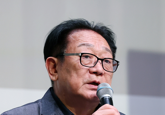 발언하는 박광수 이사장