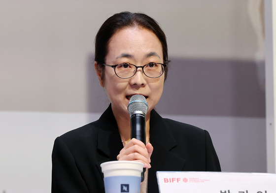 부산국제영화제 소개하는 박가언 부집행위원장