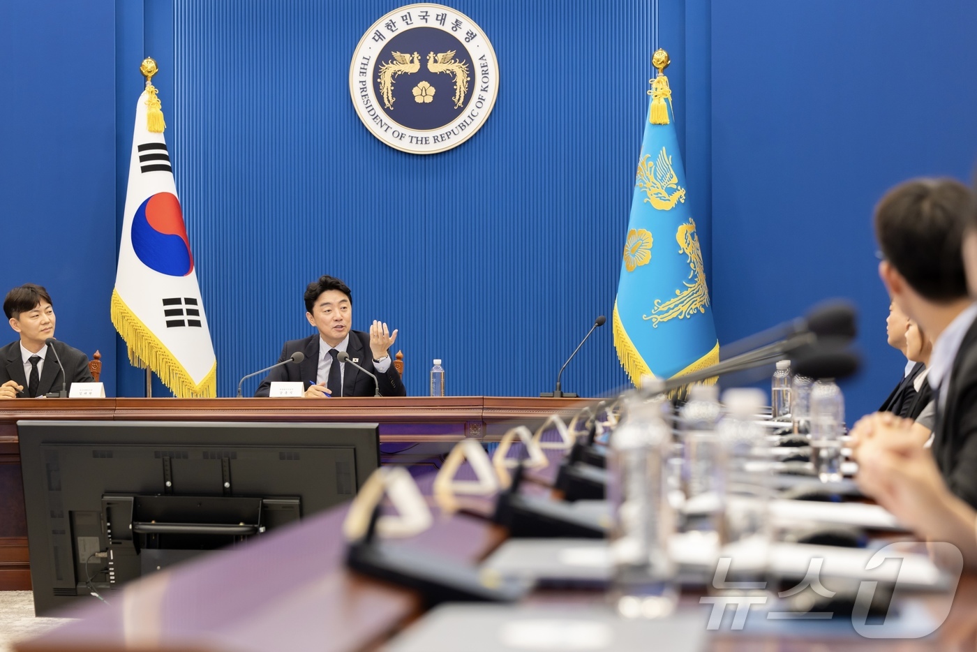 (서울=뉴스1) 허경 기자 = 강훈식 대통령비서실장이 1일 청와대에서 열린 ‘청와대 청년 펠로우십’ 오리엔테이션을 주재하고 있다. (청와대 제공. 재판매 및 DB 금지) 2026. …