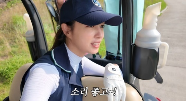 'MJ' 이민정 "중국에서 골프는 처음"…3대 가족 해외여행