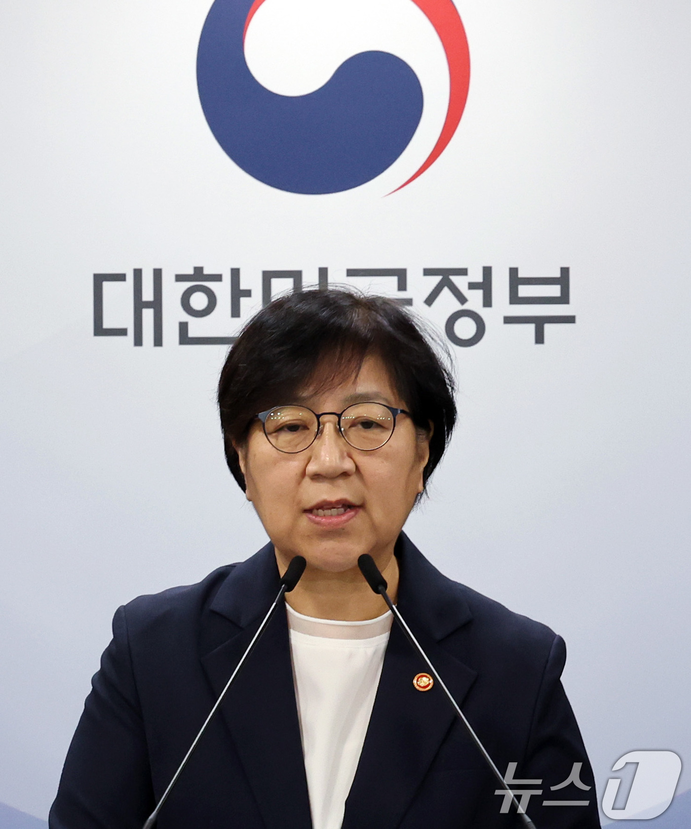 (서울=뉴스1) 이종덕 기자 = 정은경 보건복지부장관이 10일 서울 종로구 정부서울청사에서 발달장애인 돌봄·자립지원강화 정책에 대한 브리핑을 하고 있다. 2026.9.10/뉴스1