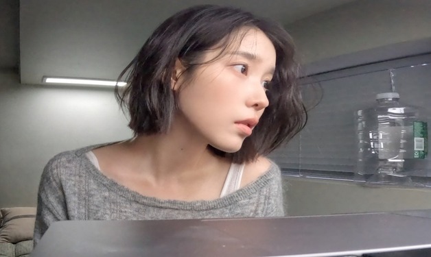 아이유, 결별 후 첫 신곡 발표…'이 별로부터'로 전할 감성 [N이슈]