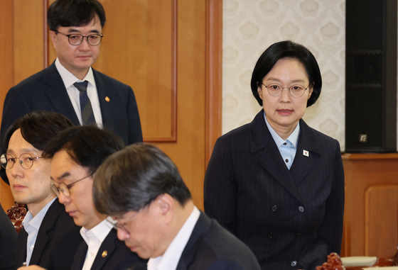 韓총리 "원유 10월까지 90% 이상 확보…11월 이후 물량도 선제 대응"