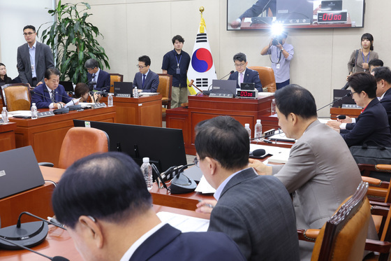 국회 국방위원회, 강신철 후보자 인사청문회 계획서 채택