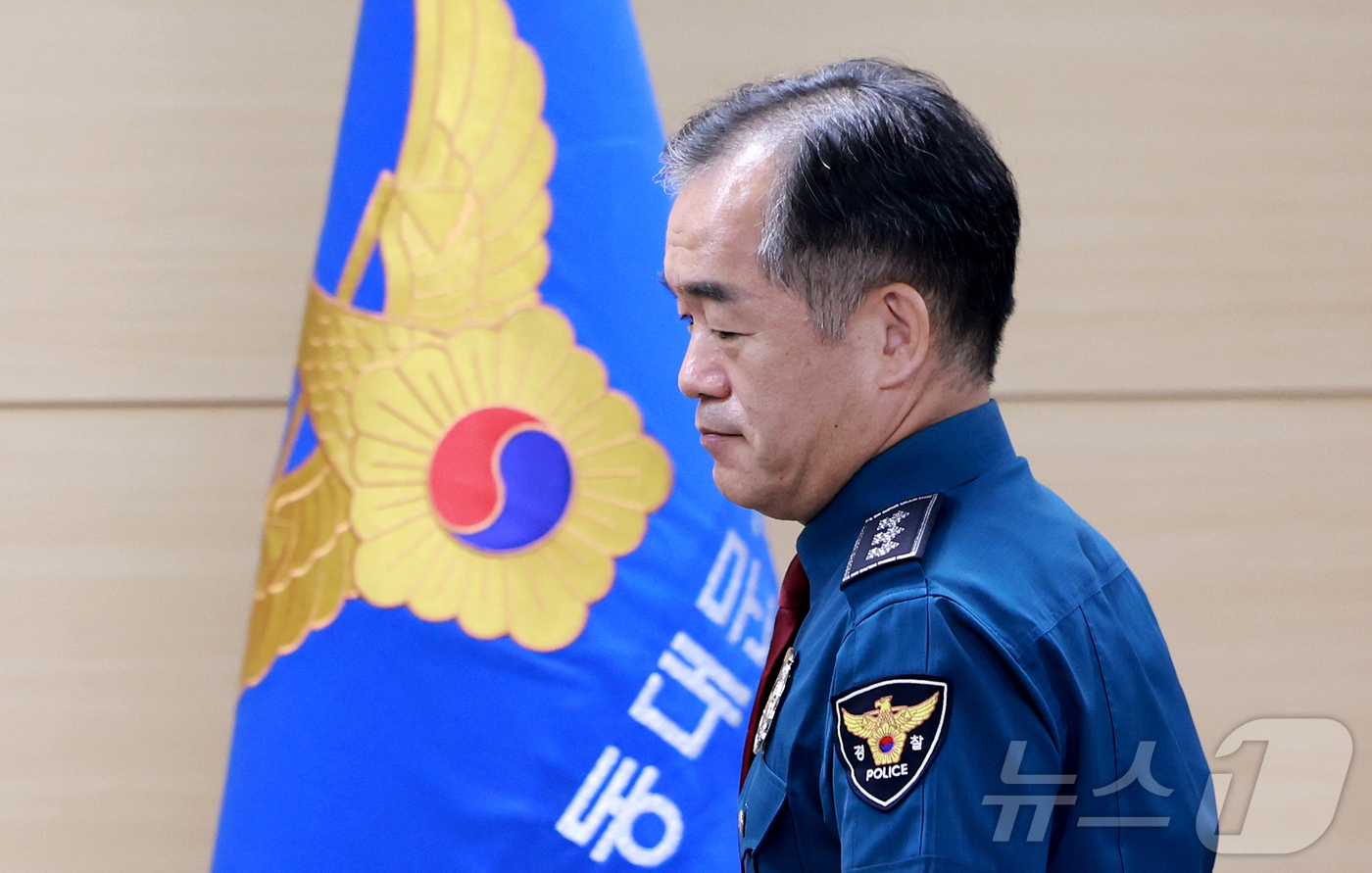 (서울=뉴스1) 이호윤 기자 = 김종철 경찰청장 직무대행이 10일 서울 동대문경찰서에서 열린 개정 형소법 시범관서 현장 수사관 간담회에 참석하고 있다. 2026.9.10/뉴스1