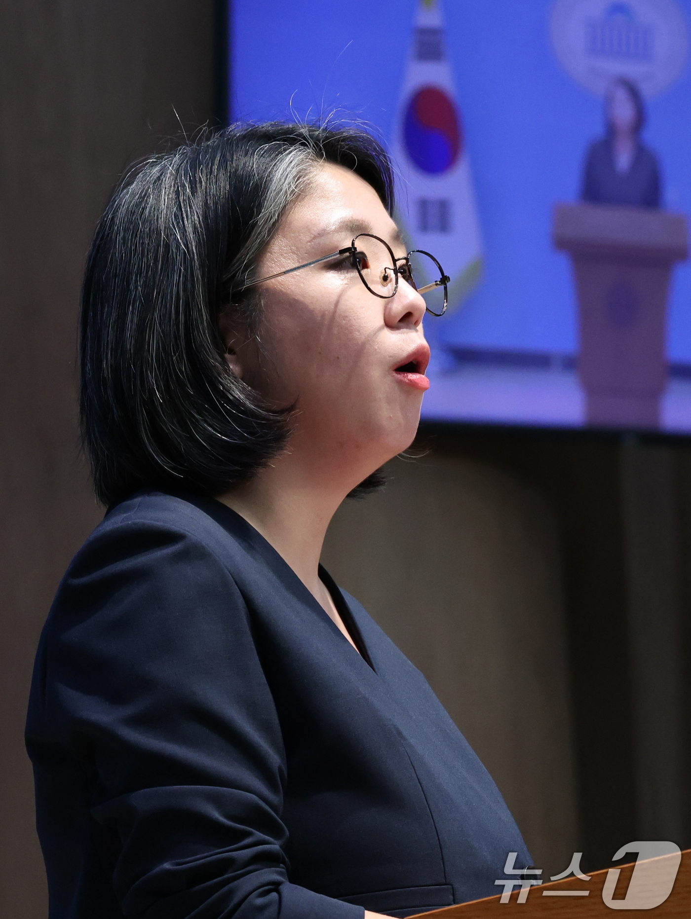 (서울=뉴스1) 황기선 기자 = 용혜인 성평등가족부 장관 후보자가 10일 서울 여의도 국회 소통관에서 입장 발표 기자회견을 하고 있다. 2026.9.10/뉴스1