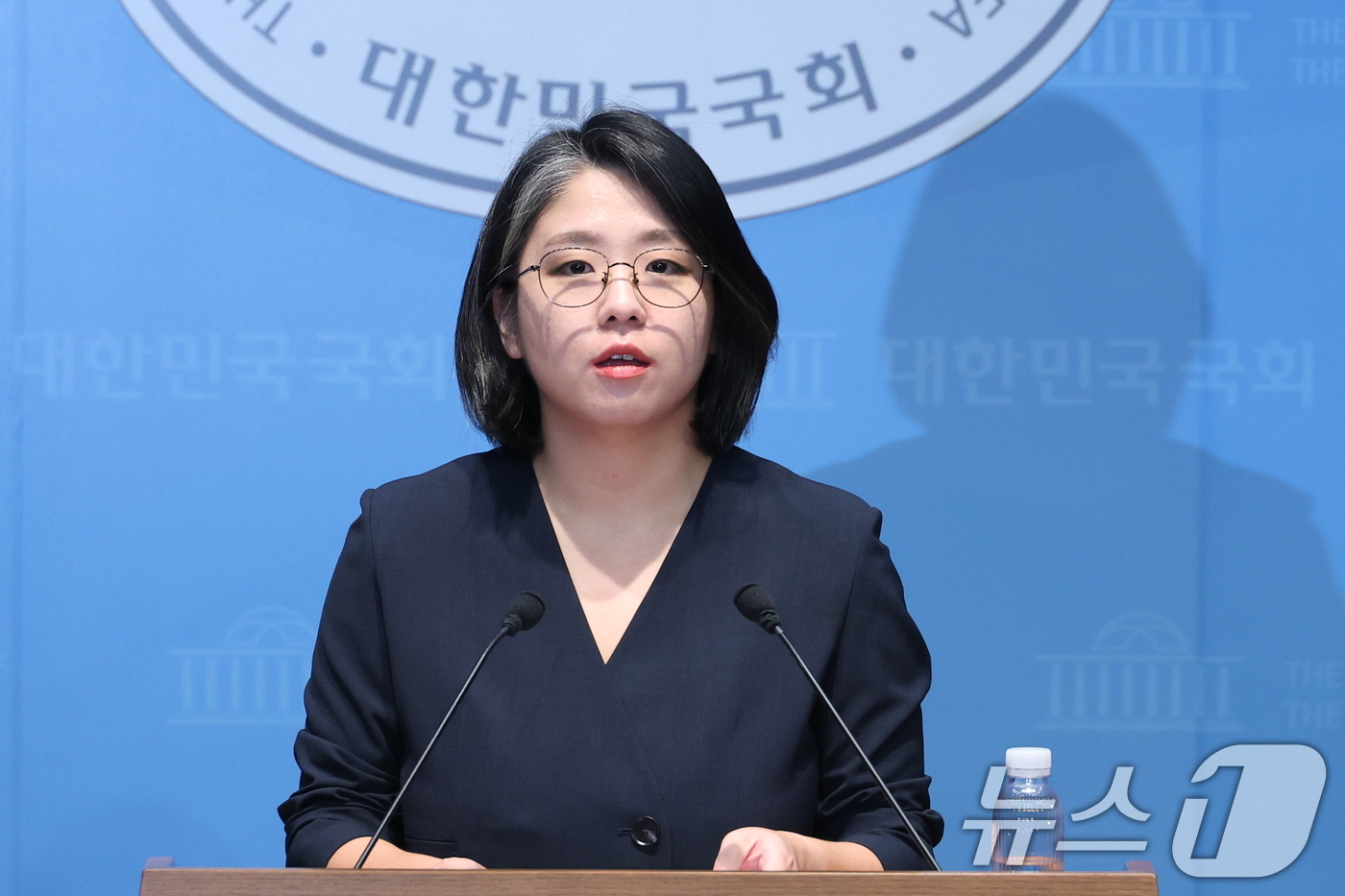 (서울=뉴스1) 신웅수 기자 = 용혜인 성평등가족부 장관 후보자가 10일 서울 여의도 국회 소통관에서 입장 발표 기자회견을 하고 있다. 2026.9.10/뉴스1