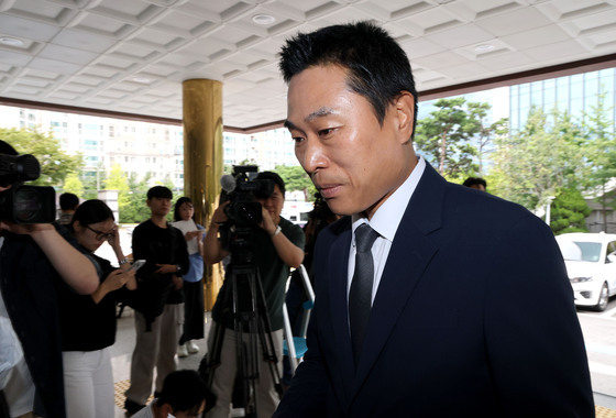 '용혜인 남편 급여 특혜' 의혹 고발인 조사 출석하는 이종배 전 시의원