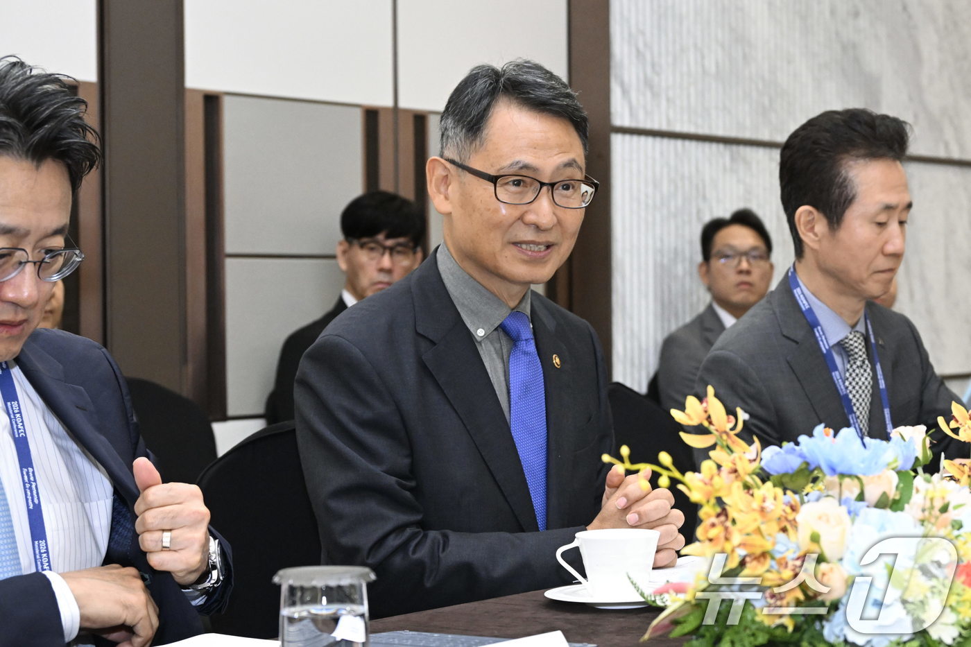 (서울=뉴스1) = 허장 재정경제부 차관이 10일 서울 광진구 그랜드 워커힐 서울에서 열린 '한-아프리카경제협력(KOAFEC) 한국 기관·기업 현장 간담회'를 주재하고 있다. (재 …