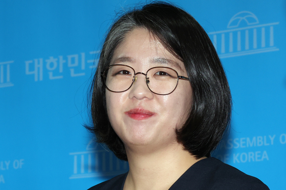 미소 보이는 용혜인 후보자