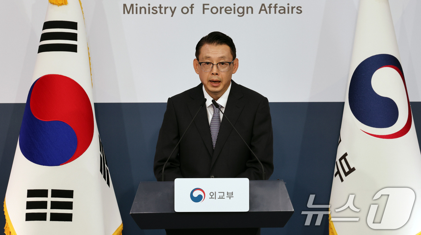 (서울=뉴스1) 이종덕 기자 = 박두순 외교부 대변인이 10일 서울 종로구 정부서울청사에서 브리핑 하고 있다. 2026.9.10/뉴스1