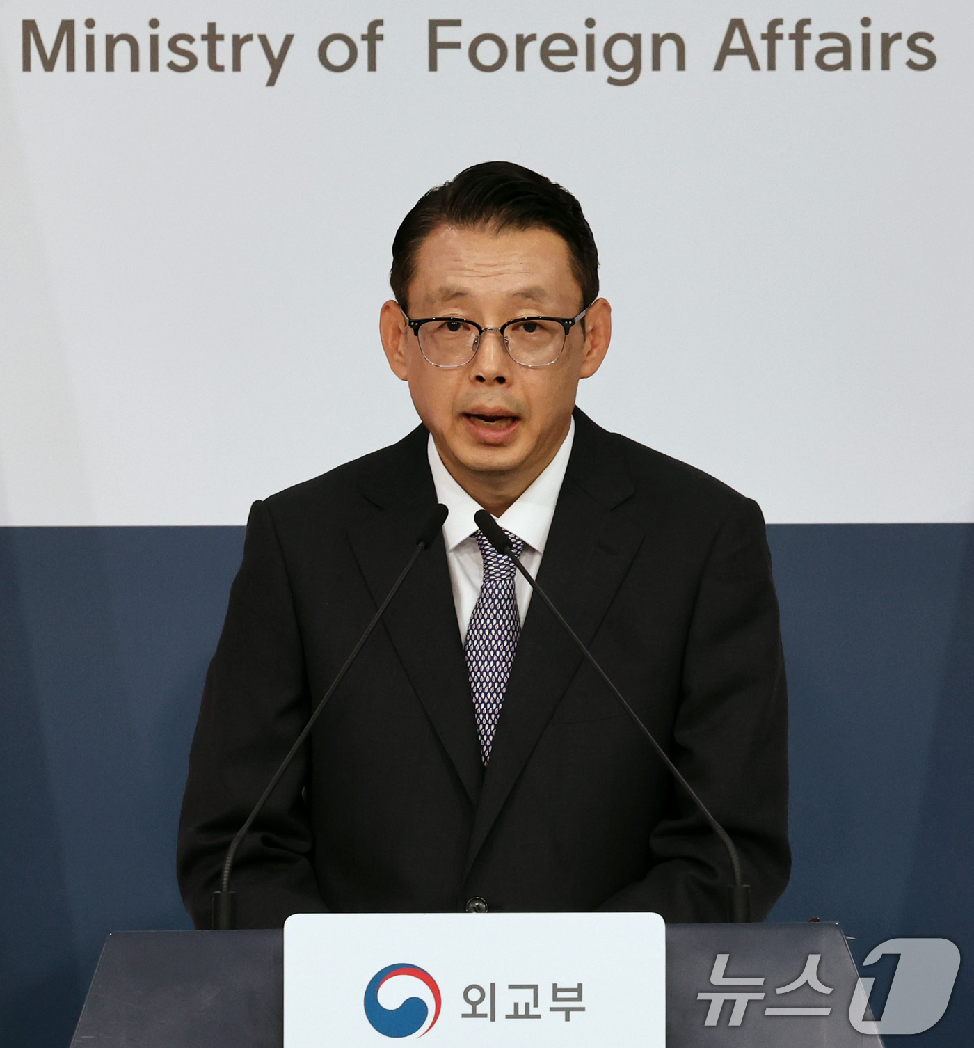 (서울=뉴스1) 이종덕 기자 = 박두순 외교부 대변인이 10일 서울 종로구 정부서울청사에서 브리핑 하고 있다. 2026.9.10/뉴스1