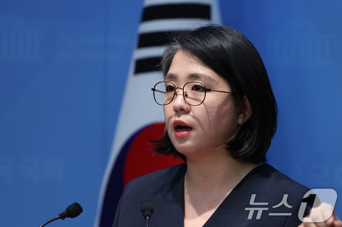 (서울=뉴스1) 황기선 기자 = 용혜인 성평등가족부 장관 후보자가 10일 서울 여의도 국회 소통관에서 입장 발표 기자회견을 하고 있다. 2026.9.10/뉴스1
