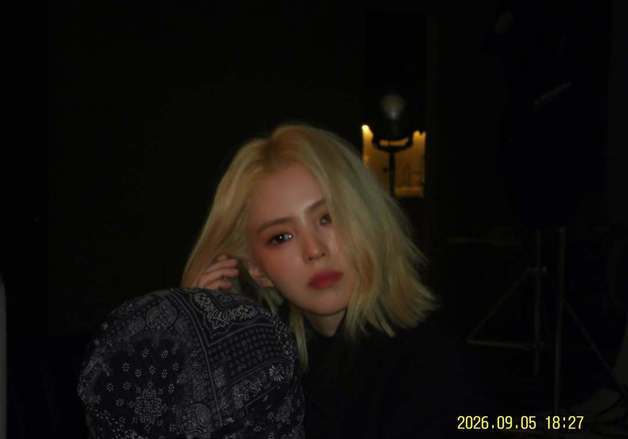 한소희, 아름다운 미모…금발·웨이브 다 소화하는 비주얼 [N샷]