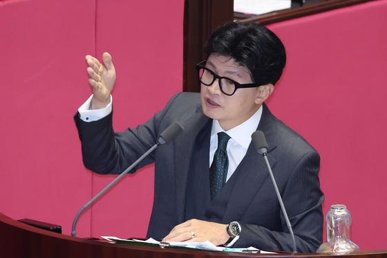 외교·통일·안보에 관한 질문하는 한동훈