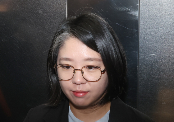 생각에 잠긴 용혜인 후보자