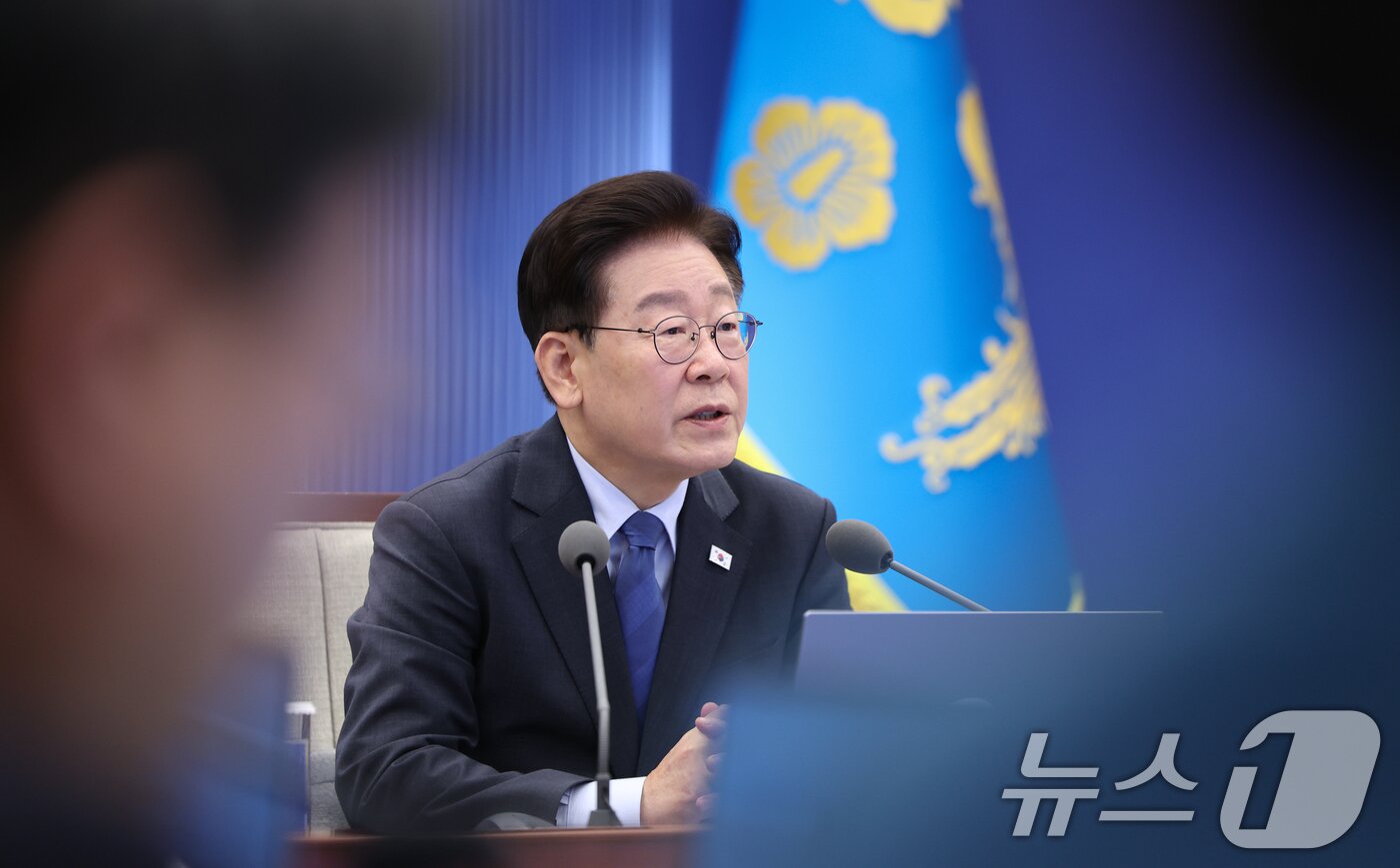 본문 이미지 - 이재명 대통령이 11일 청와대에서 열린 수석보좌관회의에서 발언하고 있다. 2026.9.11 ⓒ 뉴스1 허경 기자