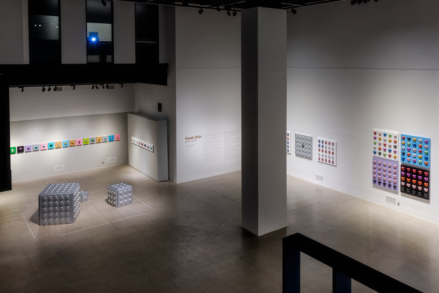 본문 이미지 - 서울옥션은 9월 15일까지 서울 강남구 서울옥션 강남센터에서 곽신 개인전 'ENDLESS'를 개최한다. (서울옥션 제공)