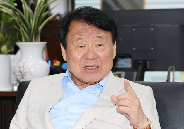 염홍철 위원장 "스포츠 넘어 충청의 문화·관광 알리는 대회 만들 것"