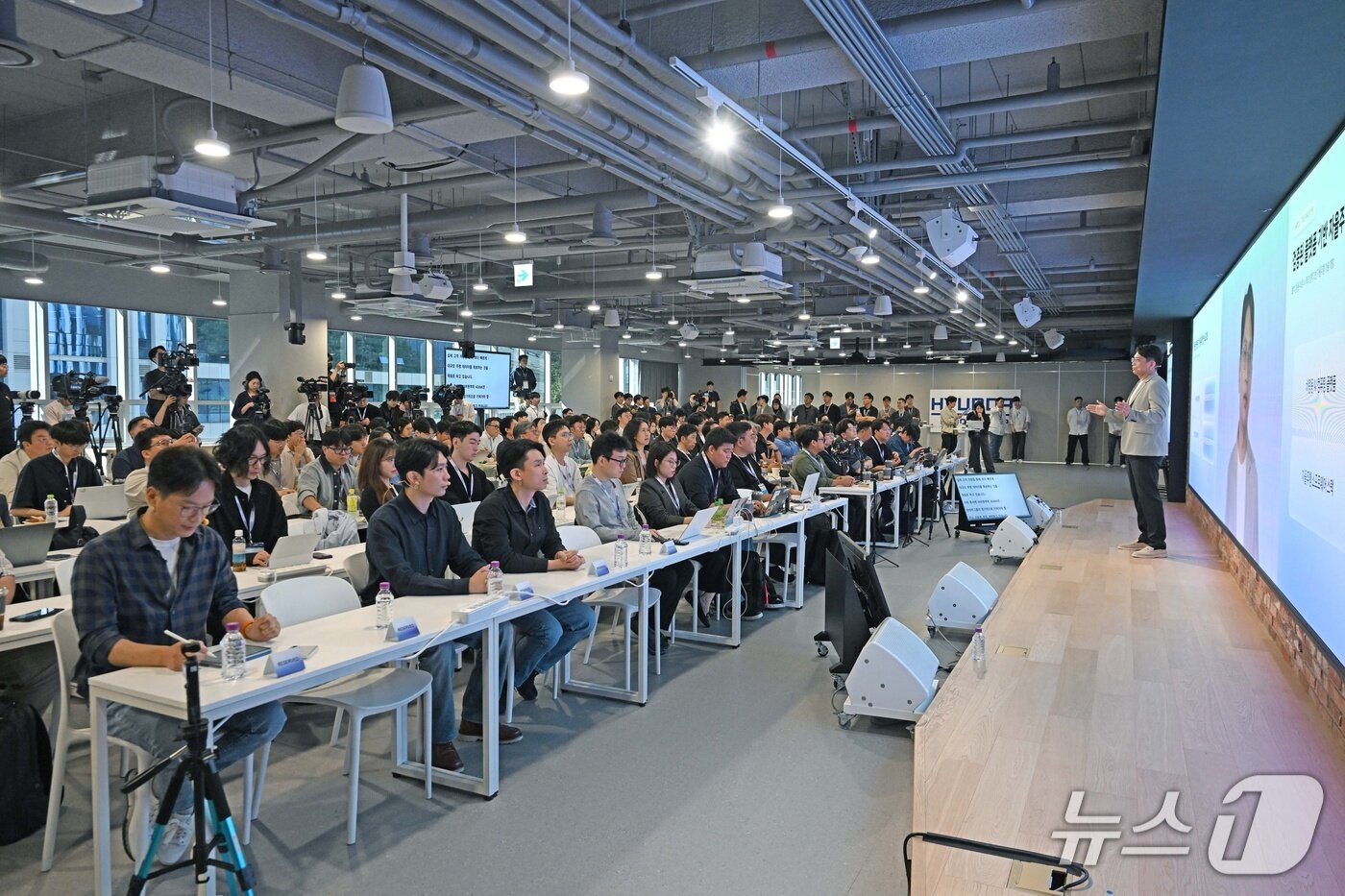 본문 이미지 - 11일 경기 성남시 판교 포티투닷 본사에서 열린 '현대차그룹 자율주행 미디어데이' 현장(현대차그룹 제공) 2026.9.13/뉴스1