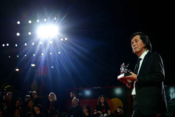 李대통령, 이창동 베니스 수상 축하…韓총리도 "창작·해외진출 지원"(종합)