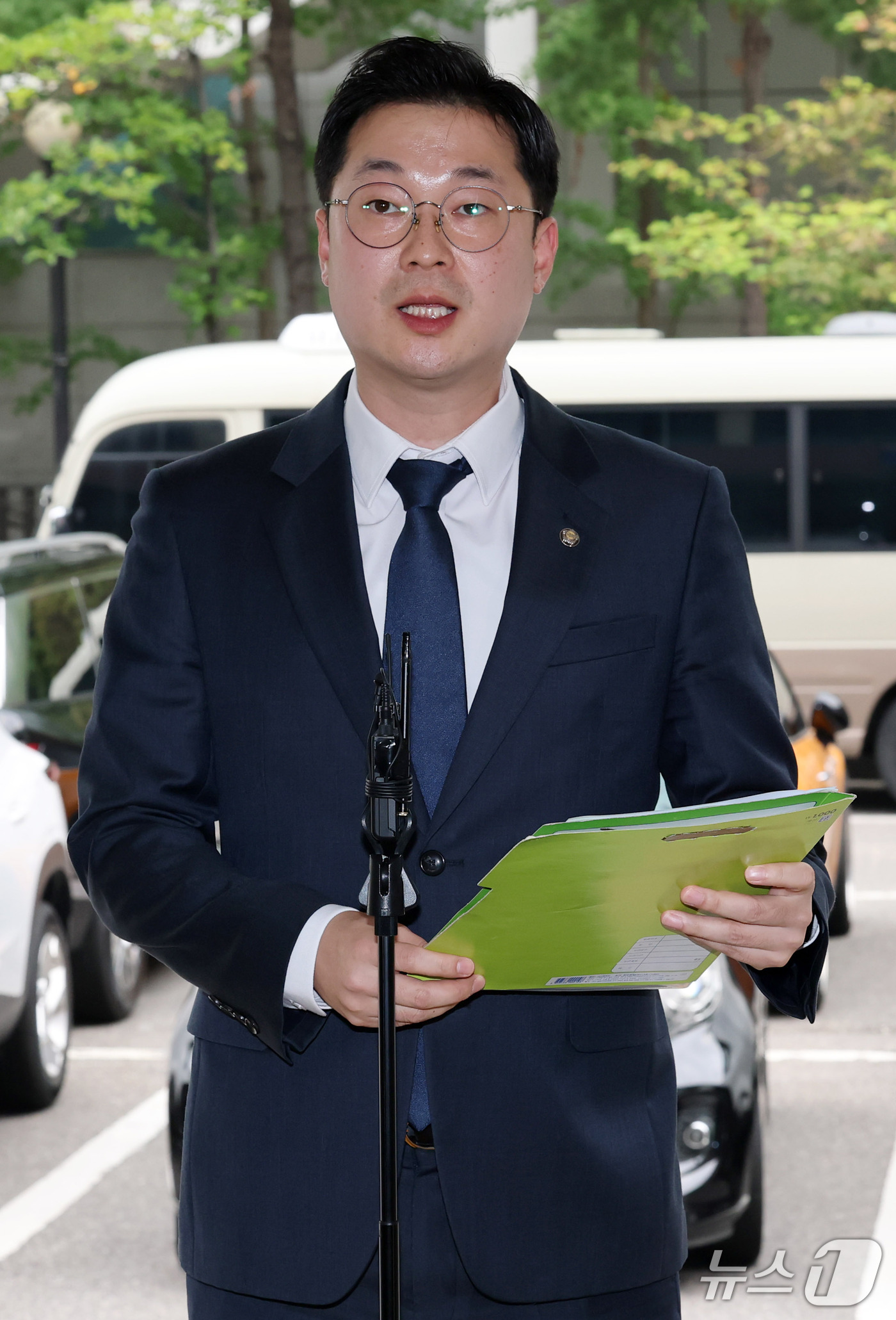 (서울=뉴스1) 박세연 기자 = 김승원 법무부 장관 후보자의 수사자료를 유출한 의혹을 받고 있는 한동훈 무소속 의원을 공무상 비밀누설, 개인정보보호법 및 공공기록물관리법 위반 등 …