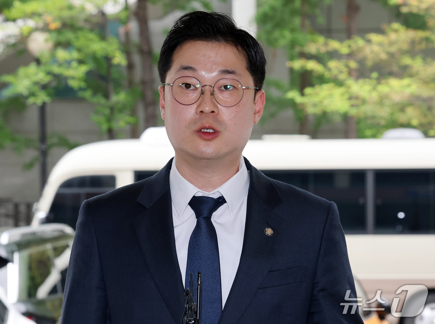 (서울=뉴스1) 박세연 기자 = 김승원 법무부 장관 후보자의 수사자료를 유출한 의혹을 받고 있는 한동훈 무소속 의원을 공무상 비밀누설, 개인정보보호법 및 공공기록물관리법 위반 등 …