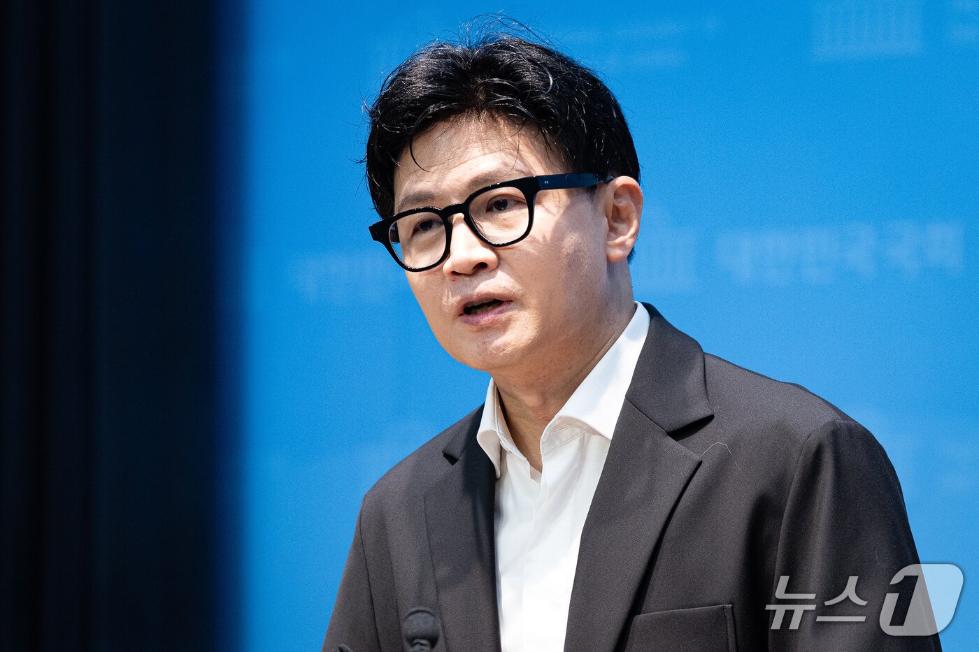 본문 이미지 - 한동훈 무소속 의원이 13일 서울 여의도 국회 소통관에서 김승원 법무부 장관 후보자 관련 기자회견을 하고 있다. 2026.9.13 ⓒ 뉴스1 유승관 기자