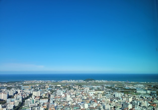 [오늘의 날씨] 제주(14일, 월)…대체로 맑음, 낮 최고 28도