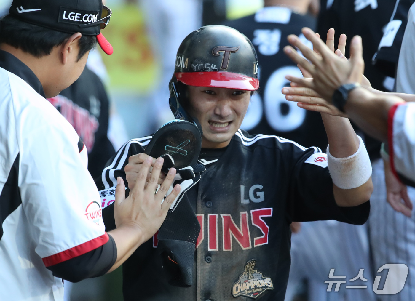 (대구=뉴스1) 공정식 기자 = 13일 오후 대구 삼성라이온즈파크에서 열린 프로야구 '2026 신한은행 SOL KBO리그' LG 트윈스와 삼성 라이온즈의 경기, 3회초 2사 만루 …