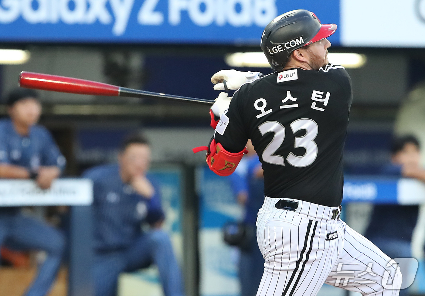 (대구=뉴스1) 공정식 기자 = 13일 오후 대구 삼성라이온즈파크에서 열린 프로야구 '2026 신한은행 SOL KBO리그' LG 트윈스와 삼성 라이온즈의 경기, 4회초 2사 1,2 …
