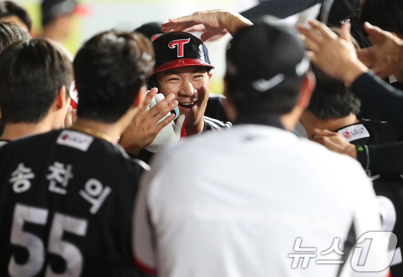 (대구=뉴스1) 공정식 기자 = 13일 오후 대구 삼성라이온즈파크에서 열린 프로야구 '2026 신한은행 SOL KBO리그' LG 트윈스와 삼성 라이온즈의 경기, 8회초 2사 3루 …