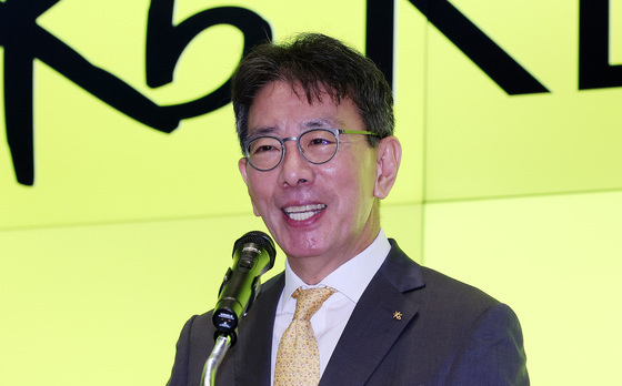 KB금융 새 얼굴 이재근…"AX·머니무브·고령화 그룹 명운 걸렸다"
