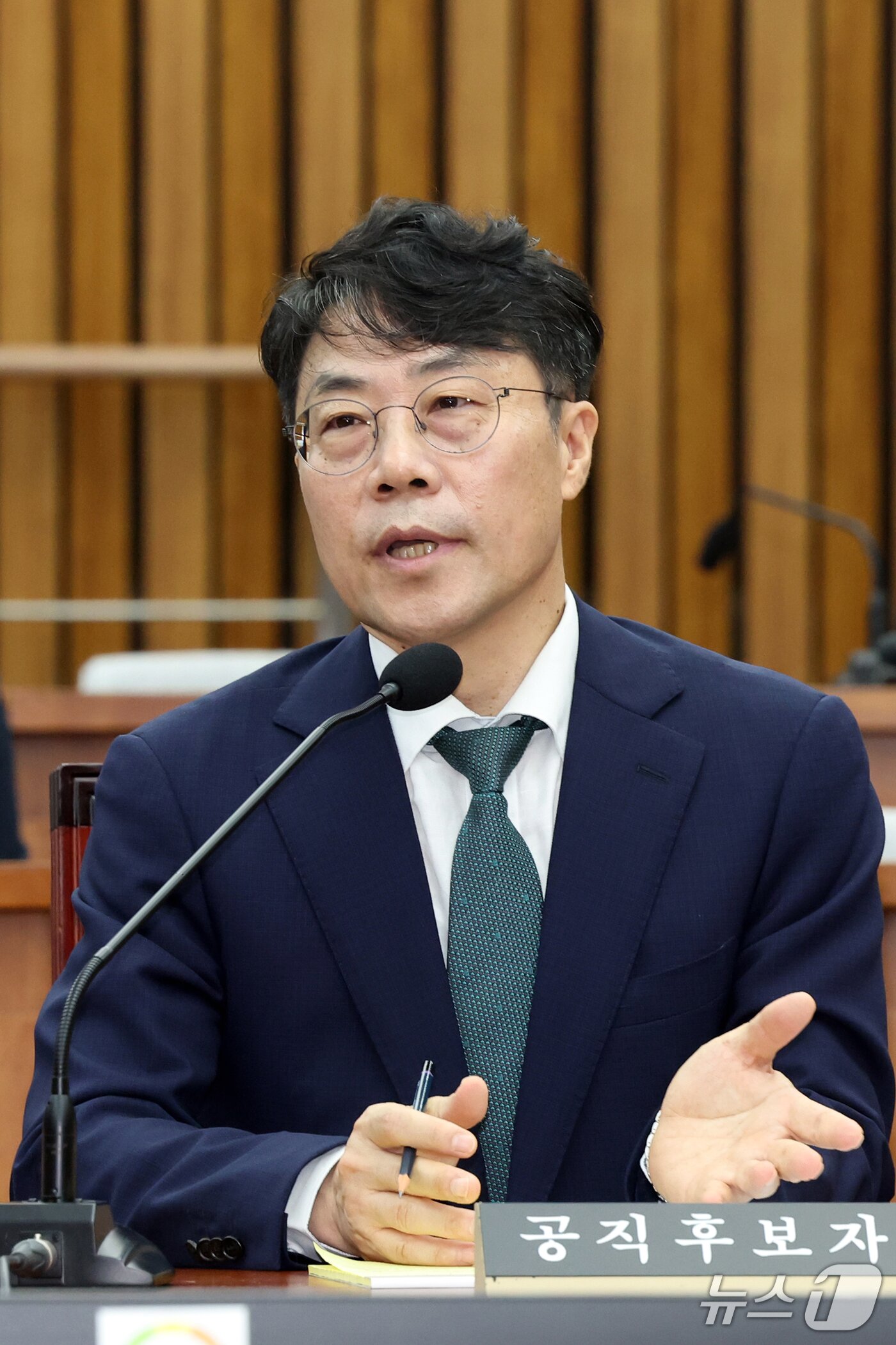 본문 이미지 - 김성수 대법관 후보자가 14일 오전 서울 여의도 국회에서 열린 인사청문회에서 의원질의에 답하고 있다. 2026.9.14 ⓒ 뉴스1 황기선 기자