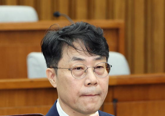 청문회 출석한 김성수 후보자