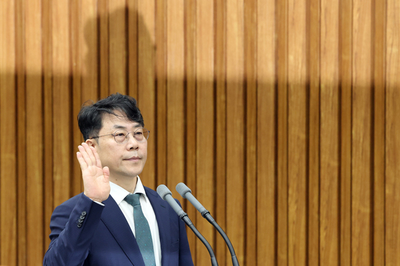 김성수 대법관 후보자 '선서'