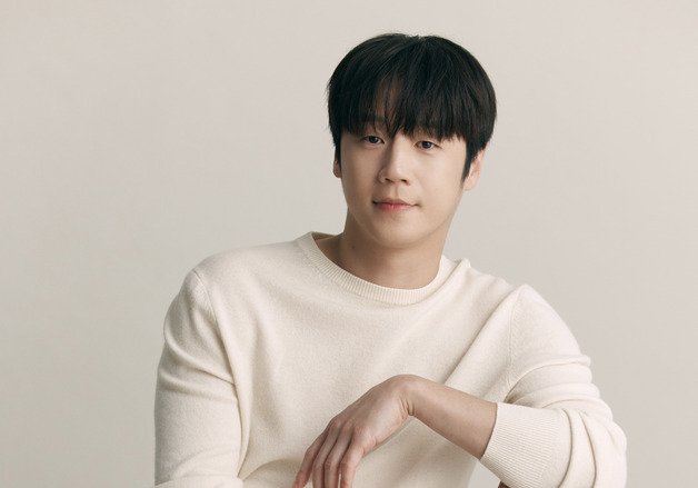 '유부녀 킬러' 정준원 "뒤늦게 찾아온 전성기? 꿈만 같아…감사" [N인터뷰]