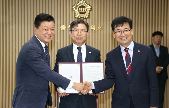 충북도-교육청 '무상급식·영재학교 재정분담' 전격 합의