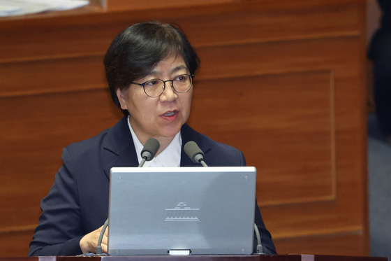 정은경 "식약처, '제넨셀 임상' 엄밀한 기준으로 판단했을 것"