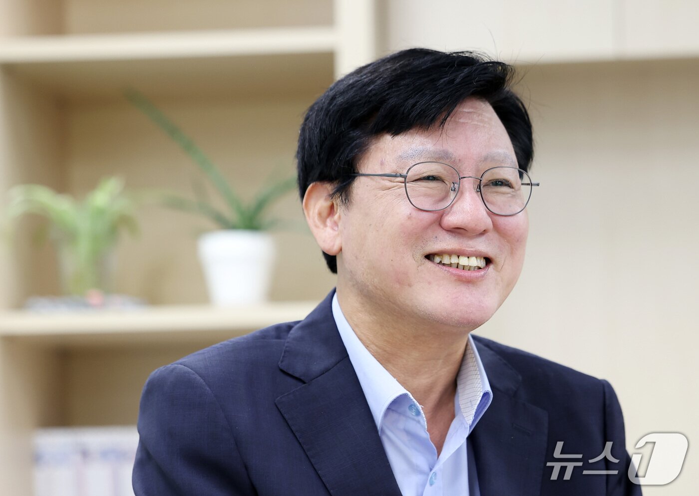 본문 이미지 - 박운기 서대문구청장이 14일 서울 서대문구 리앤업사이클플라자에서 뉴스1과 인터뷰를 하고 있다. ⓒ 뉴스1 김성진 기자
