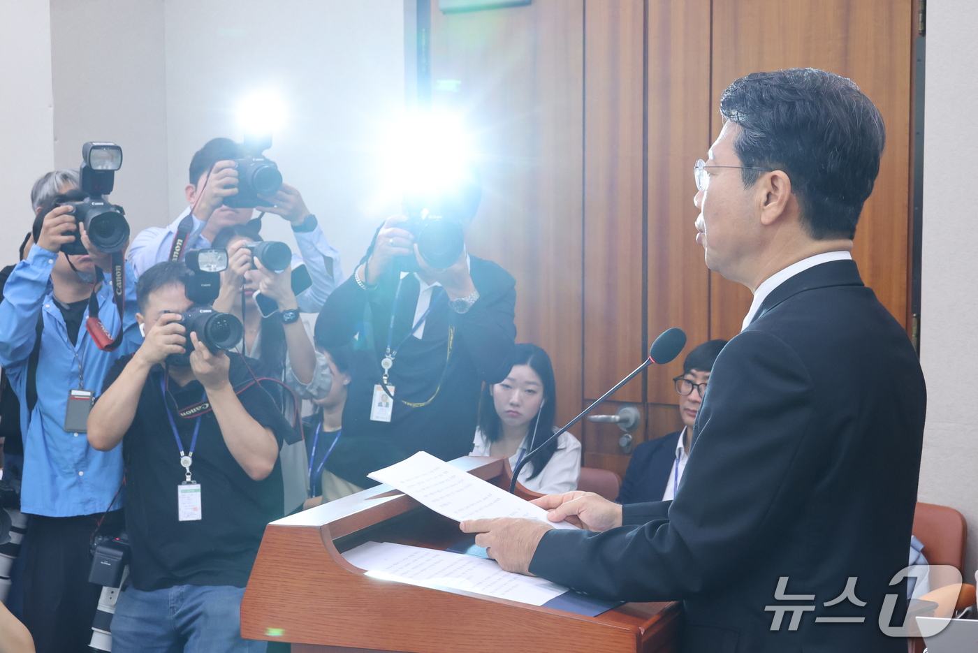 (서울=뉴스1) 신웅수 기자 = 김승원 법무부 장관 후보자가 15일 서울 여의도 국회 법제사법위원회에서 열린 인사청문회에서 모두발언을 하고 있다. 2026.9.15/뉴스1